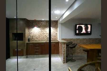 Casa à venda com 3 quartos, 250m² em Jardim Monte Alegre, Taboão da Serra