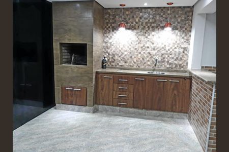 Casa à venda com 250m², 3 quartos e 5 vagas