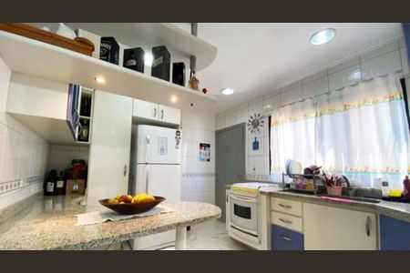 Casa à venda com 250m², 3 quartos e 5 vagas