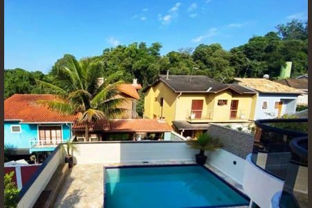 Casa à venda com 250m², 3 quartos e 5 vagas