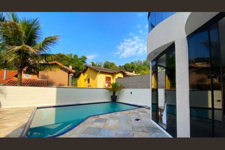Casa à venda com 250m², 3 quartos e 5 vagas
