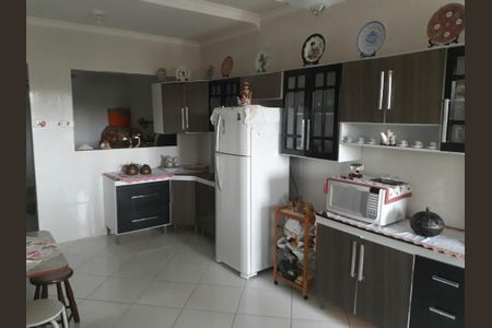 Casa à venda com 115m², 3 quartos e 1 vaga