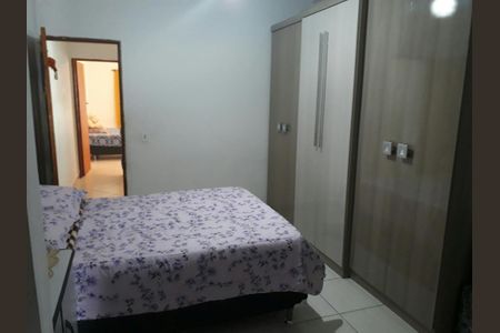 Casa à venda com 3 quartos, 115m² em Jardim Monte Alegre, Taboão da Serra