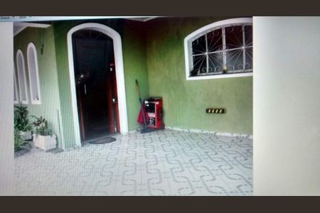 Casa à venda com 4 quartos, 300m² em Vila Carrão, São Paulo