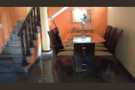 Casa para alugar com 300m², 4 quartos e 2 vagas