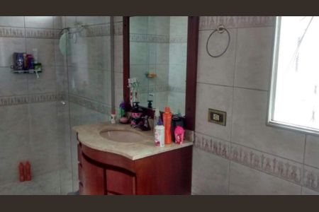Casa à venda com 4 quartos, 300m² em Vila Carrão, São Paulo