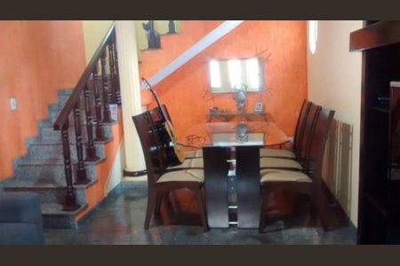 Casa para alugar com 300m², 4 quartos e 2 vagas