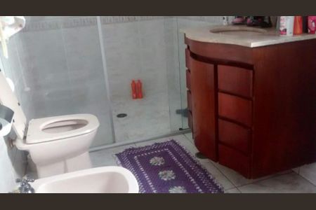 Casa à venda com 4 quartos, 300m² em Vila Carrão, São Paulo