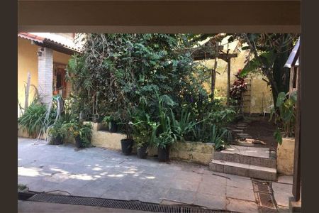 Casa à venda com 825m², 5 quartos e 5 vagas