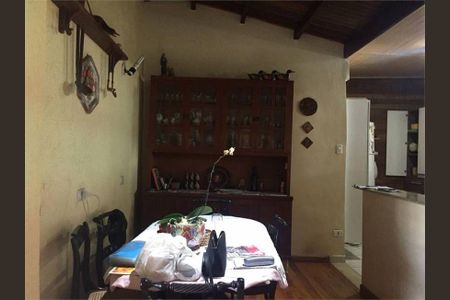 Casa à venda com 825m², 5 quartos e 5 vagas