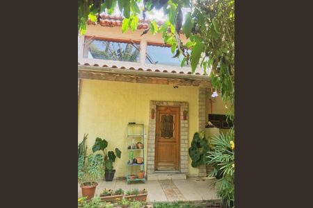 Casa à venda com 825m², 5 quartos e 5 vagas