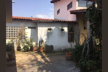 Casa à venda com 825m², 5 quartos e 5 vagas