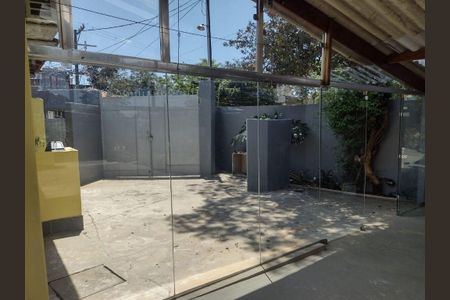 Casa à venda com 2 quartos, 238m² em Vila Sonia, São Paulo