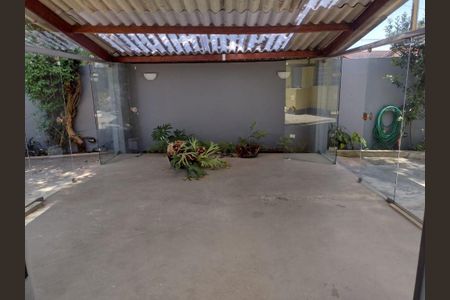 Casa à venda com 2 quartos, 238m² em Vila Sonia, São Paulo