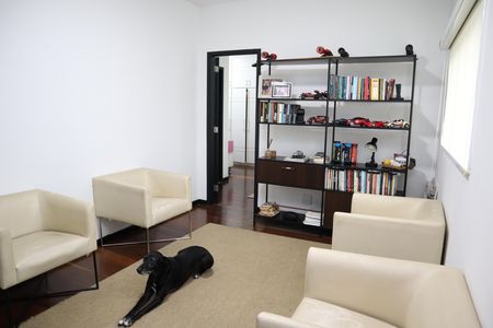 Casa de condomínio para alugar com 525m², 3 quartos e 6 vagassala 2