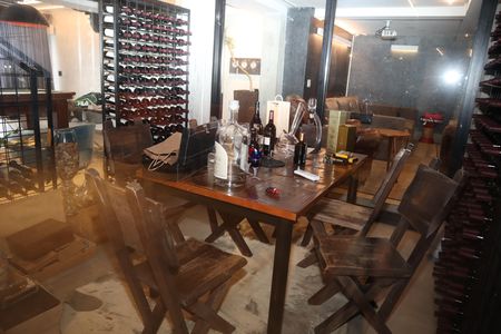 Casa de condomínio para alugar com 525m², 3 quartos e 6 vagasadega