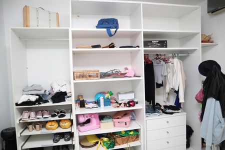 Casa de condomínio para alugar com 525m², 3 quartos e 6 vagasCloset da suíte