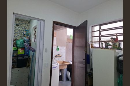 Casa à venda com 80m², 2 quartos e 1 vaga