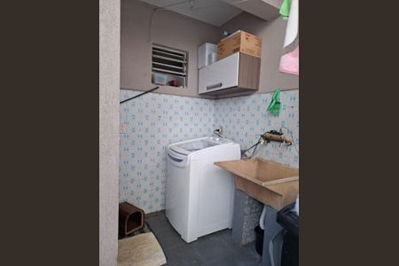 Casa à venda com 80m², 2 quartos e 1 vaga