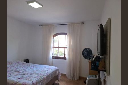 Casa à venda com 80m², 2 quartos e 1 vaga