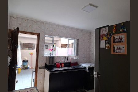 Casa à venda com 80m², 2 quartos e 1 vaga