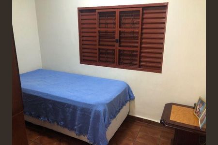 Casa à venda com 3 quartos, 130m² em Parque Monte Alegre, Taboão da Serra