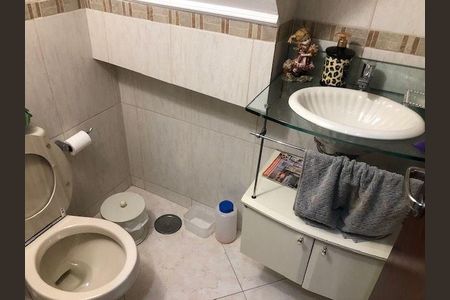 Casa à venda com 130m², 3 quartos e 4 vagas