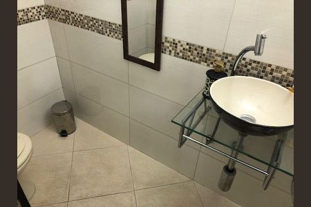 Casa à venda com 130m², 3 quartos e 4 vagas