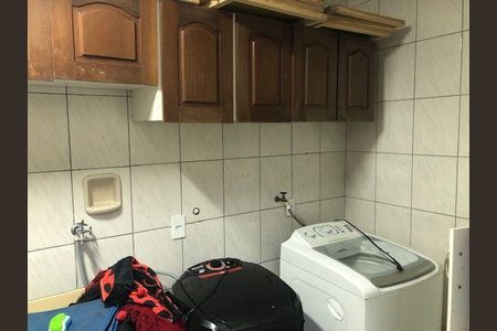 Casa à venda com 130m², 3 quartos e 4 vagas