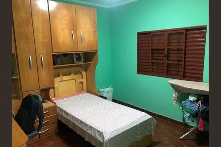 Casa à venda com 130m², 3 quartos e 4 vagas