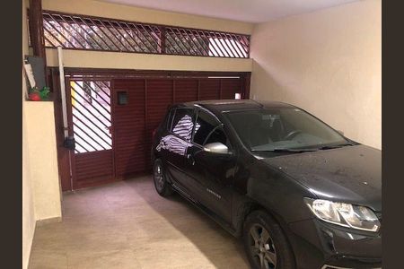 Casa à venda com 130m², 3 quartos e 4 vagas