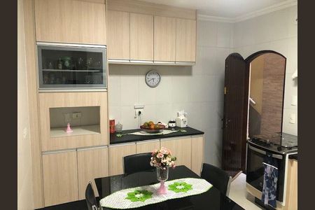 Casa à venda com 130m², 3 quartos e 4 vagas