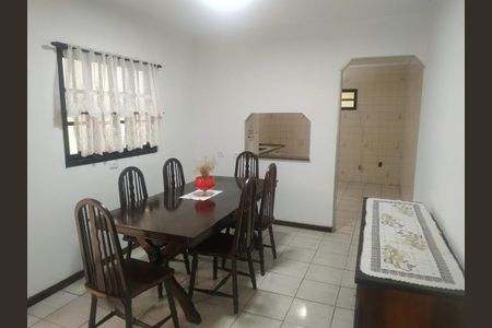 Casa à venda com 3 quartos, 175m² em Jardim Monte Alegre, Taboão da Serra