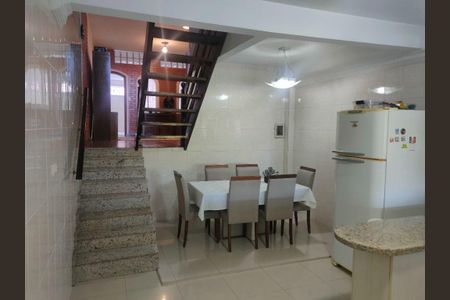 Casa à venda com 269m², 3 quartos e 2 vagas