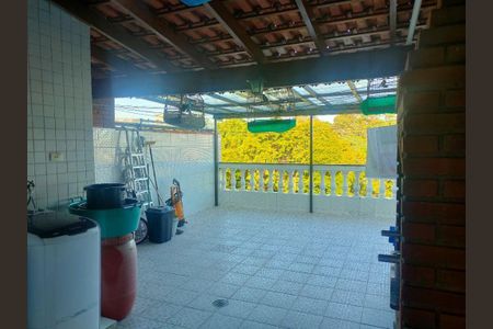 Casa à venda com 269m², 3 quartos e 2 vagas