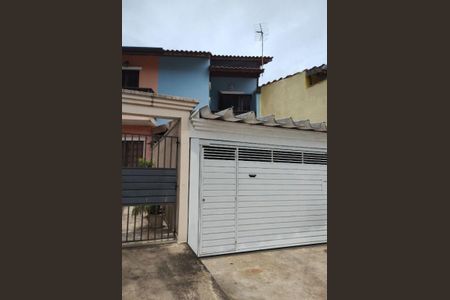 Casa à venda com 70m², 2 quartos e 2 vagas