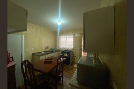 Casa à venda com 2 quartos, 175m² em Jardim São Jorge, São Paulo