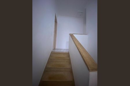 Casa à venda com 2 quartos, 175m² em Jardim São Jorge, São Paulo