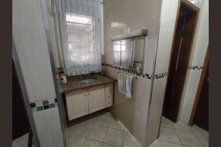 Casa à venda com 270m², 5 quartos e 6 vagas