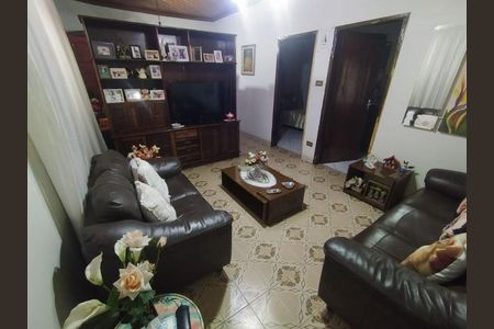 Casa à venda com 270m², 5 quartos e 6 vagas