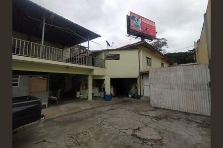 Casa à venda com 270m², 5 quartos e 6 vagas