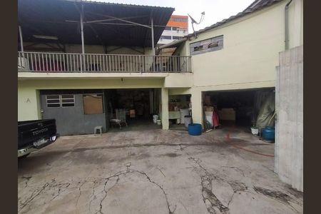 Casa à venda com 270m², 5 quartos e 6 vagas