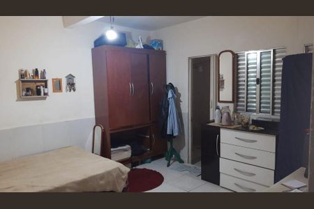 Casa à venda com 6 quartos, 250m² em Jardim Martinica, São Paulo