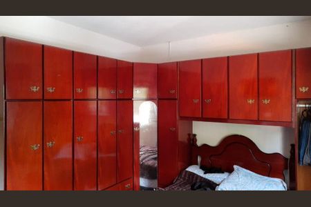 Casa à venda com 6 quartos, 250m² em Jardim Martinica, São Paulo