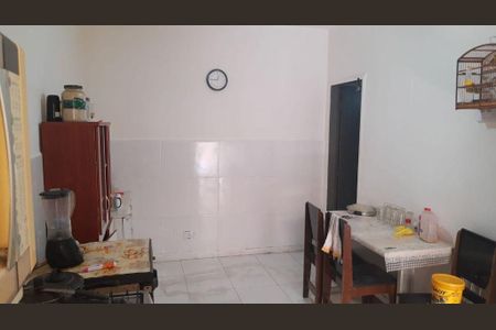 Casa à venda com 6 quartos, 250m² em Jardim Martinica, São Paulo