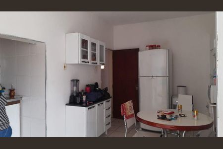 Casa à venda com 6 quartos, 250m² em Jardim Martinica, São Paulo