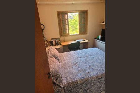 Casa à venda com 3 quartos, 144m² em Jardim Monte Alegre, Taboão da Serra