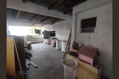Casa à venda com 3 quartos, 159m² em Vila Dalva, São Paulo