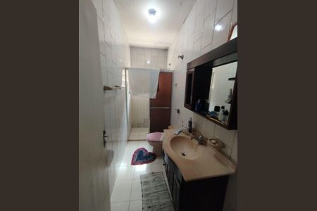 Casa à venda com 3 quartos, 159m² em Vila Dalva, São Paulo