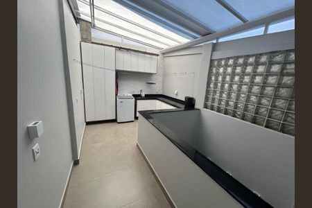 Casa à venda com 127m², 3 quartos e 2 vagas